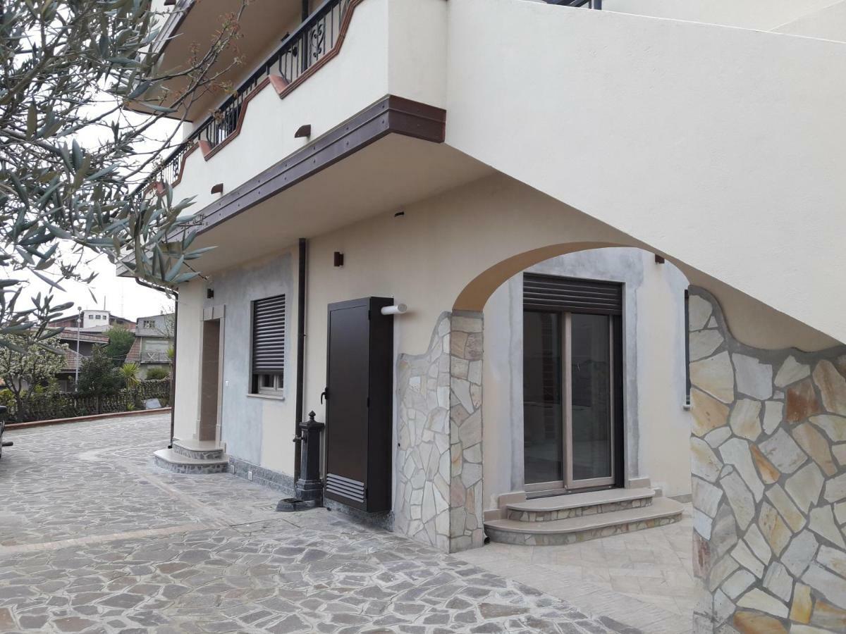 B&B "Croce Nivera" Vibo Valentia Exterior foto